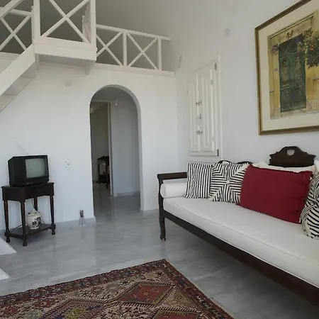 Oias Retreat *